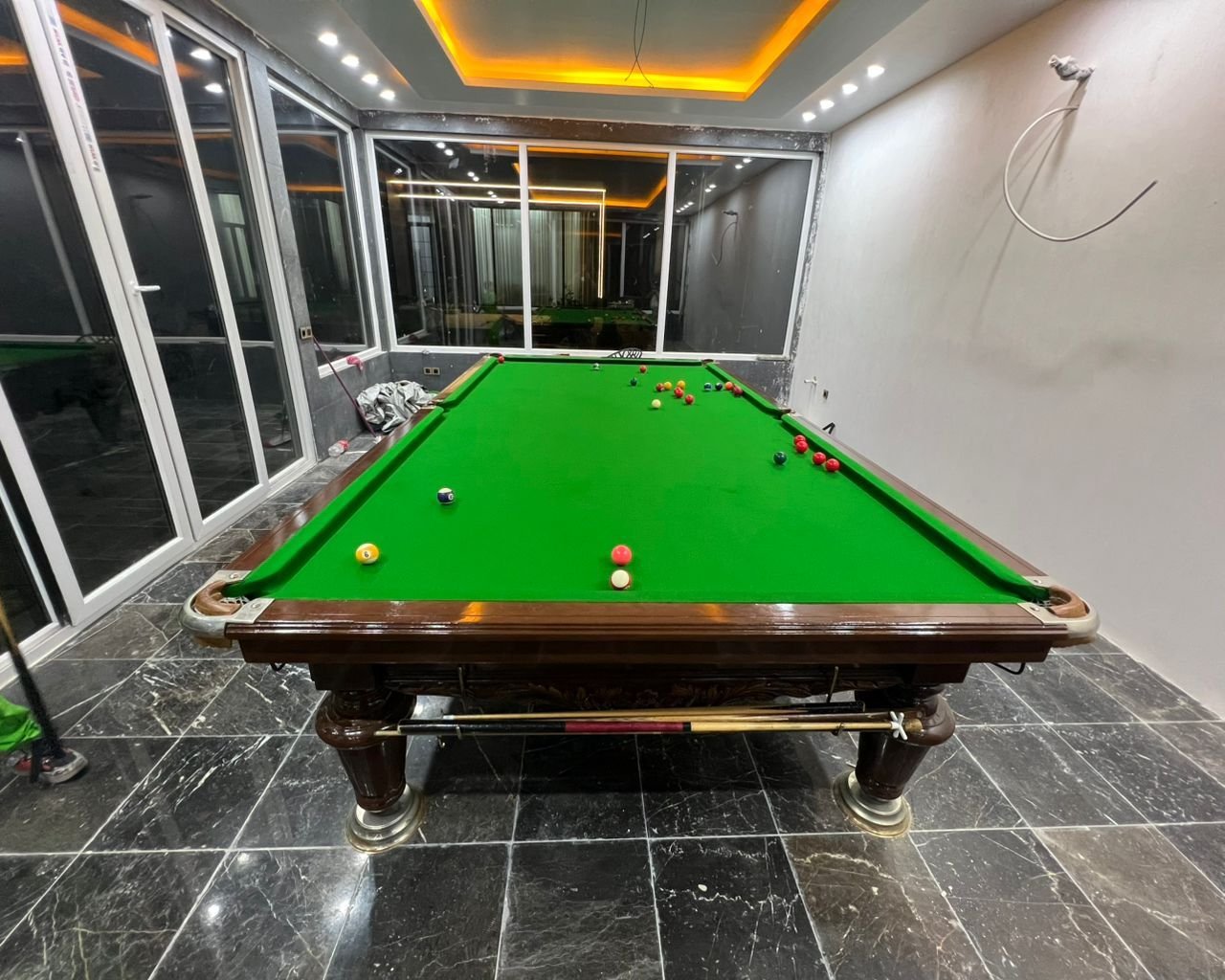 دوخوابه استخردار آبگرم تیارا