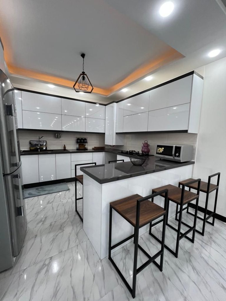 سه خوابه استخردار آبگرم ویالون