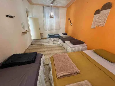 اقامتگاه سنتی خانه شیوا - واحد نارنجی