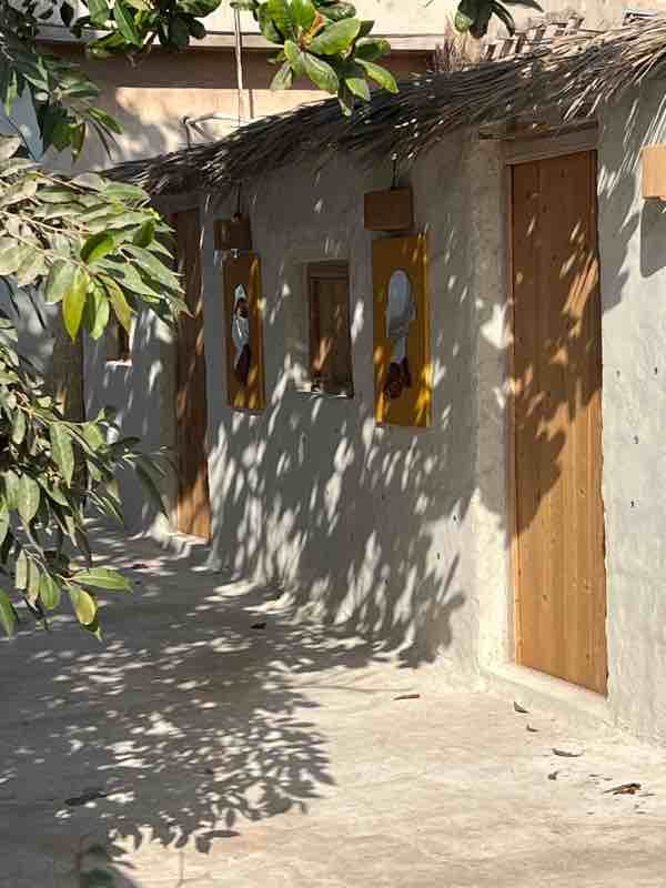 اقامتگاه سنتی خانه شیوا - واحد زرد - انتخاب عنوان تصویر