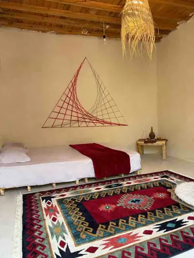 مجتمع اقامتی اقامتگاه بومگردی حاثور - اتاق نور