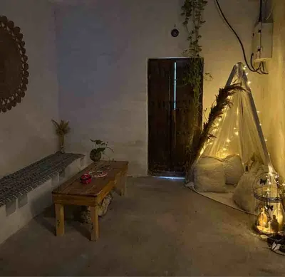 مجتمع اقامتی اقامتگاه بومگردی حاثور - اتاق منگرو