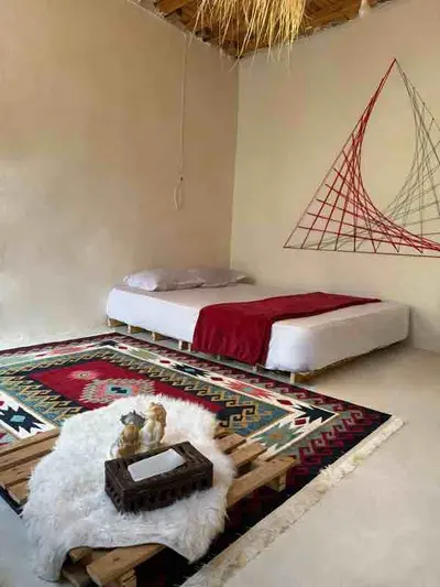 مجتمع اقامتی اقامتگاه بومگردی حاثور - اتاق نور