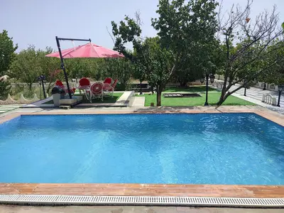 ویلا دوخوابه استخردار فردوسیه