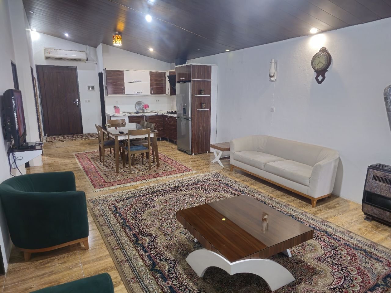 سه خوابه ساحلی استخردار آبگرم کندو