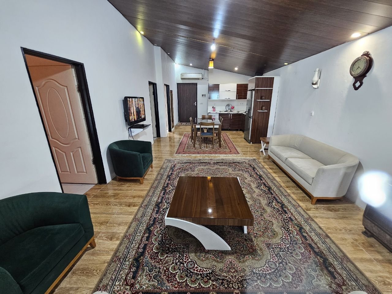 سه خوابه ساحلی استخردار آبگرم کندو