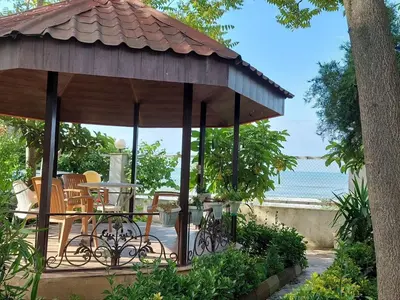 ویلا دوخوابه ساحلی قو ۲