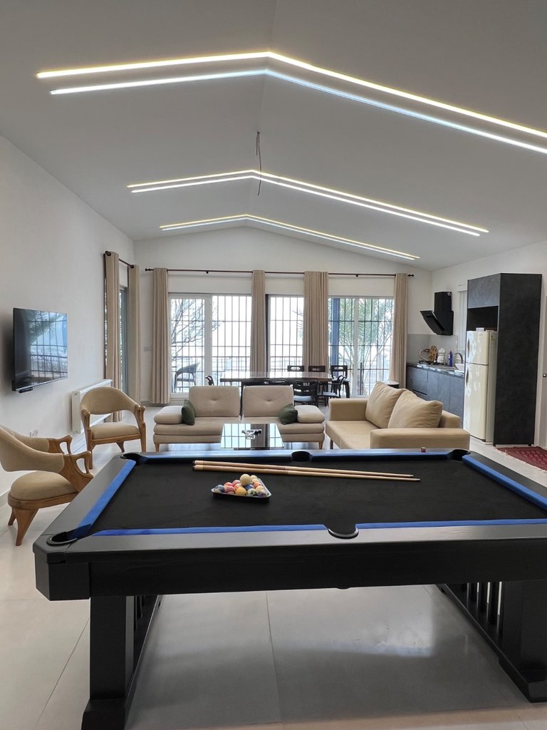 ویلا سه خوابه ساحلی استخردار آبگرم صنوبر