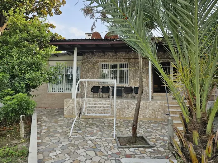 ویلا دوخوابه ساحلی استخردار آبگرم صنوبر