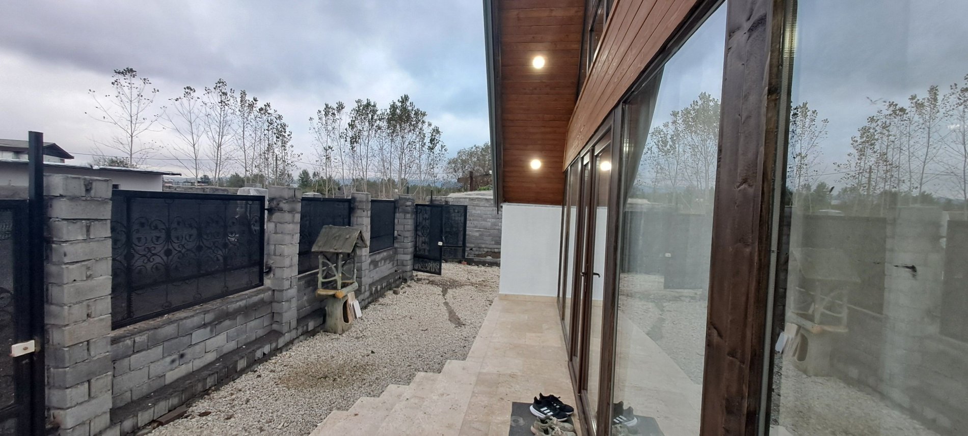 کلبه دوخوابه سوئیسی اکبر آباد