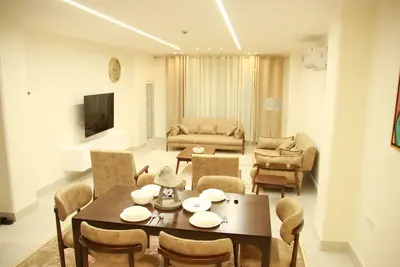 آپارتمان دوخوابه ساحل صخره ای