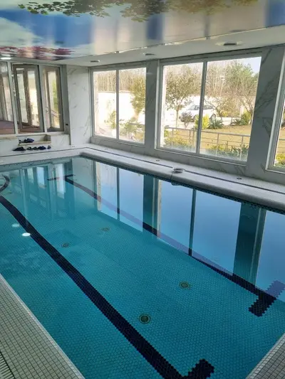 ویلا یک خوابه استخردار آبگرم باغ کسمائی