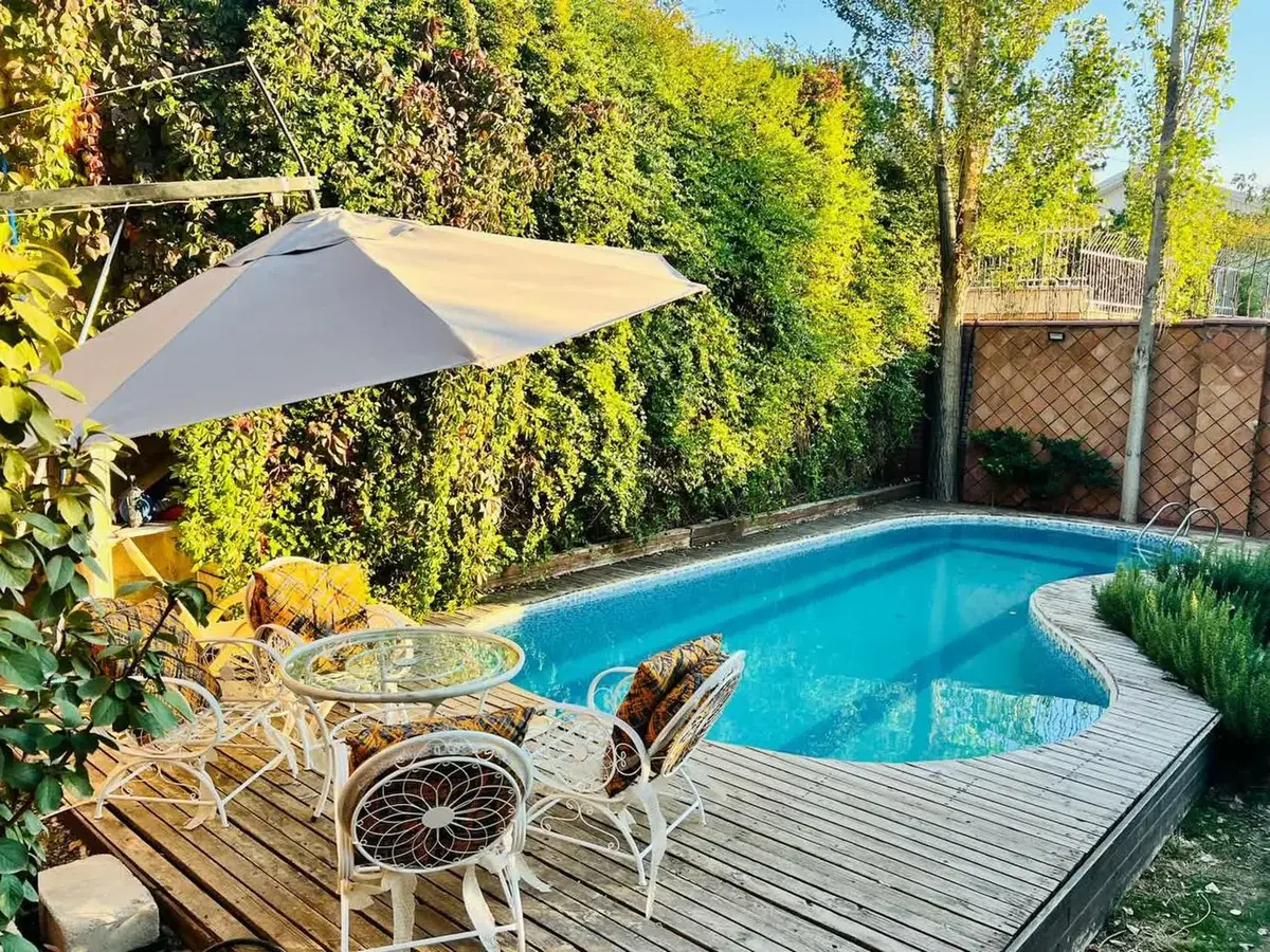 ویلا دوخوابه دوبلکس استخردار آبگرم بلوط - تصویر پیش فرض