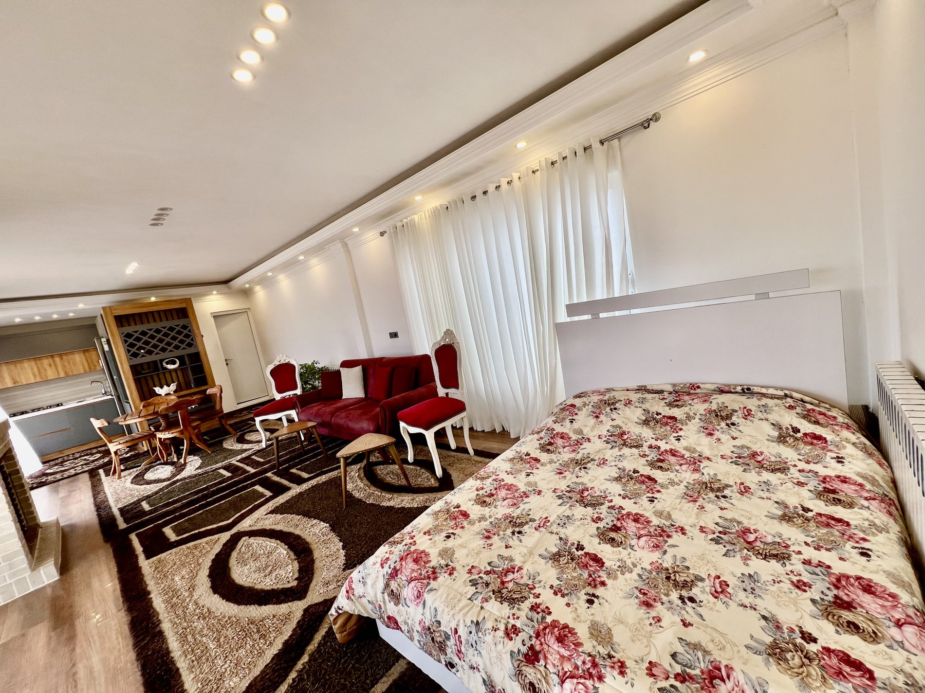 سوئیت فلت حسینی 1