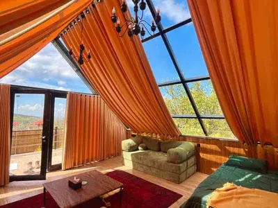 کلبه فلت شیشه ای یارا