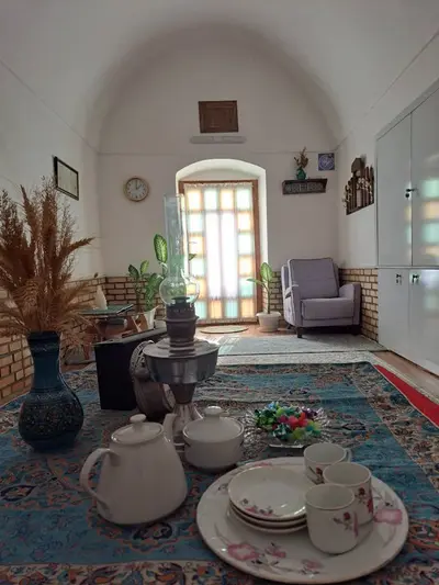 بومگردی اردوان - واحد فاخته