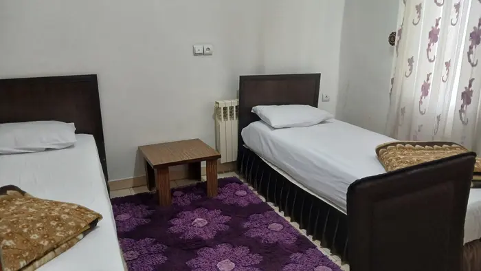 مسافرخانه آرین - واحد دوتخته ۱۰۸