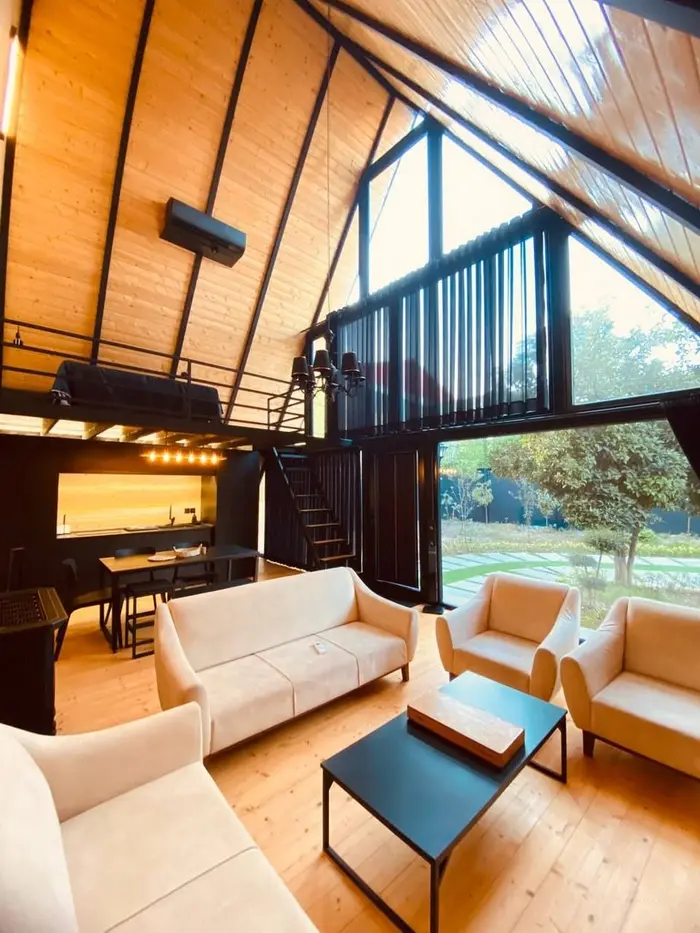 کلبه یک خوابه سوئیسی جکوزی دار منطقه آزاد