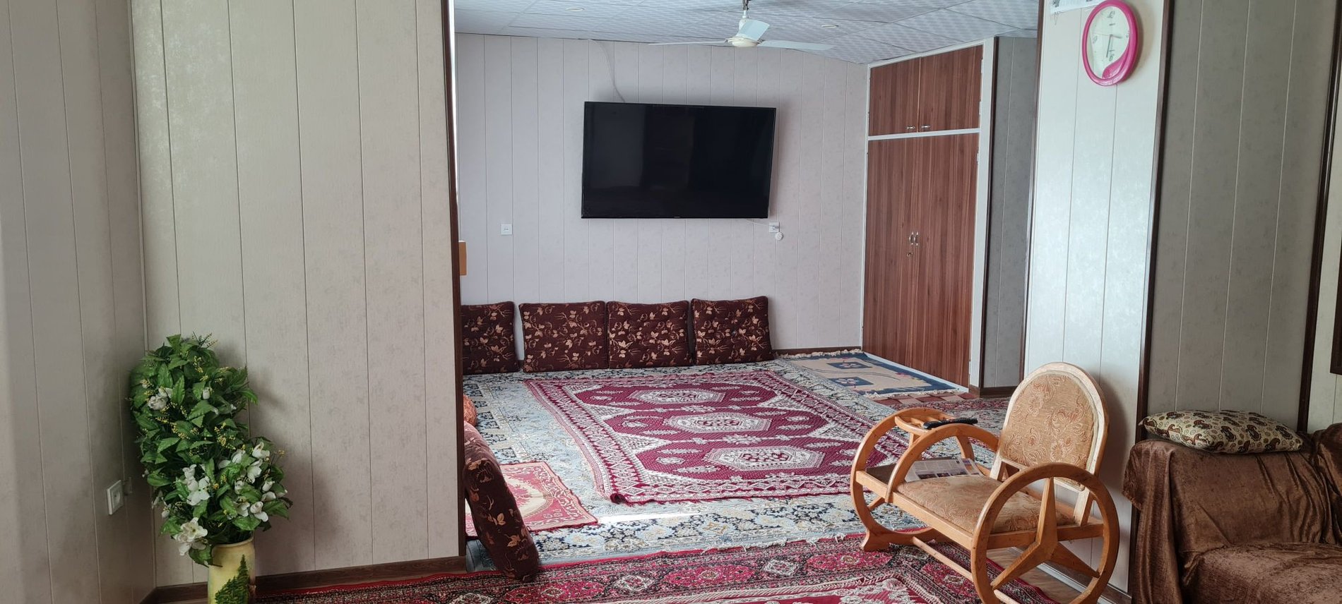 یک خوابه میدان معلم