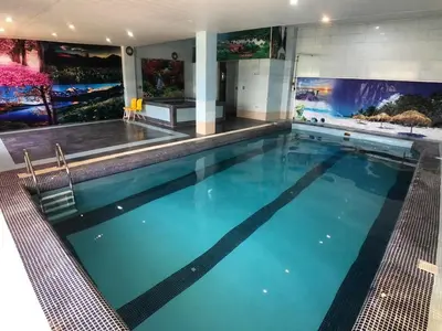 ویلا شش خوابه استخردار شهرک ساحلی