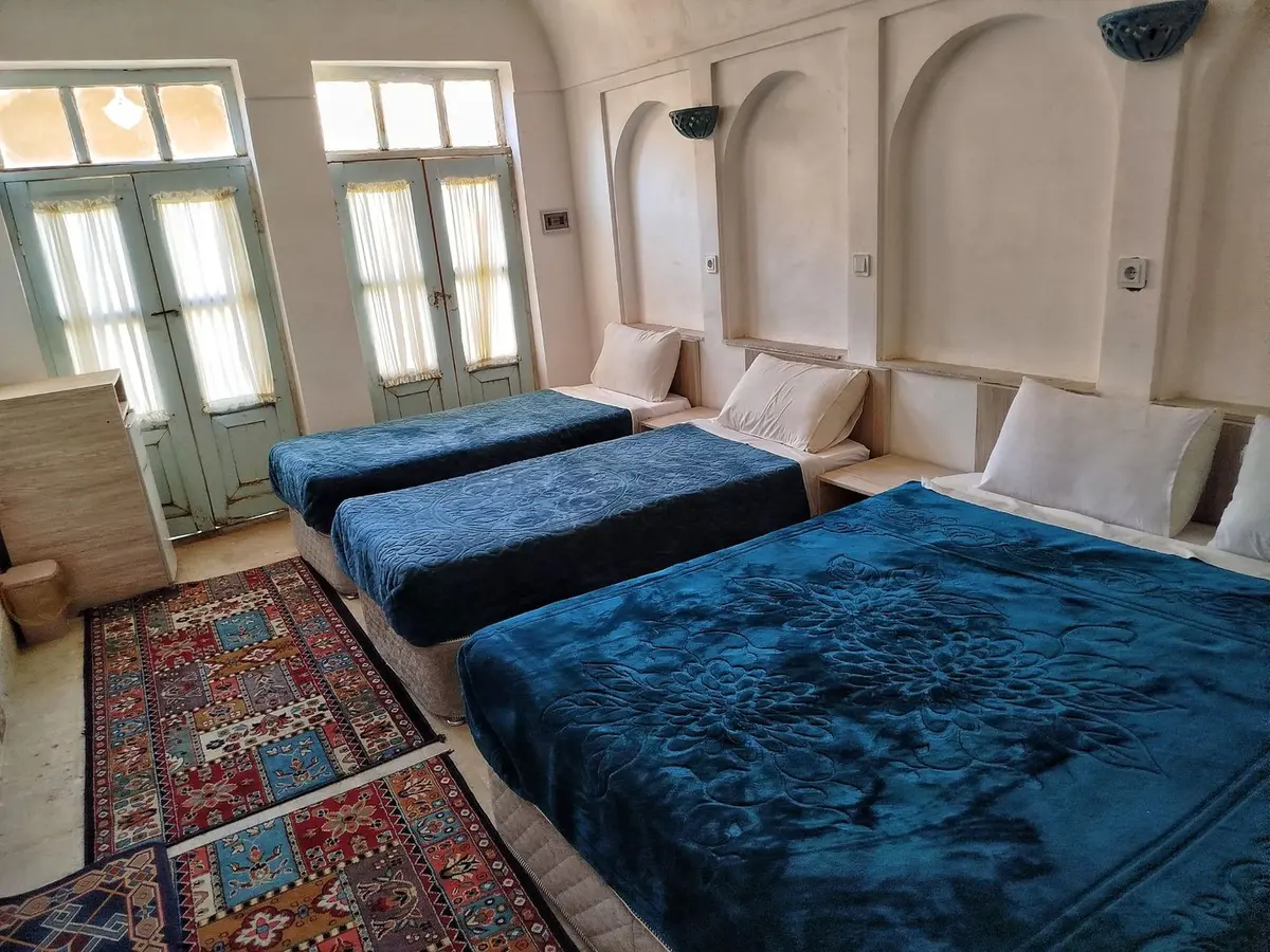 بوم گردی مامس - واحد فرخی ۲۰۱