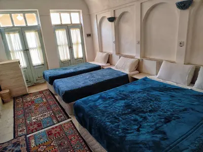 بومگردی مامس - واحد فرخی ۲۰۱