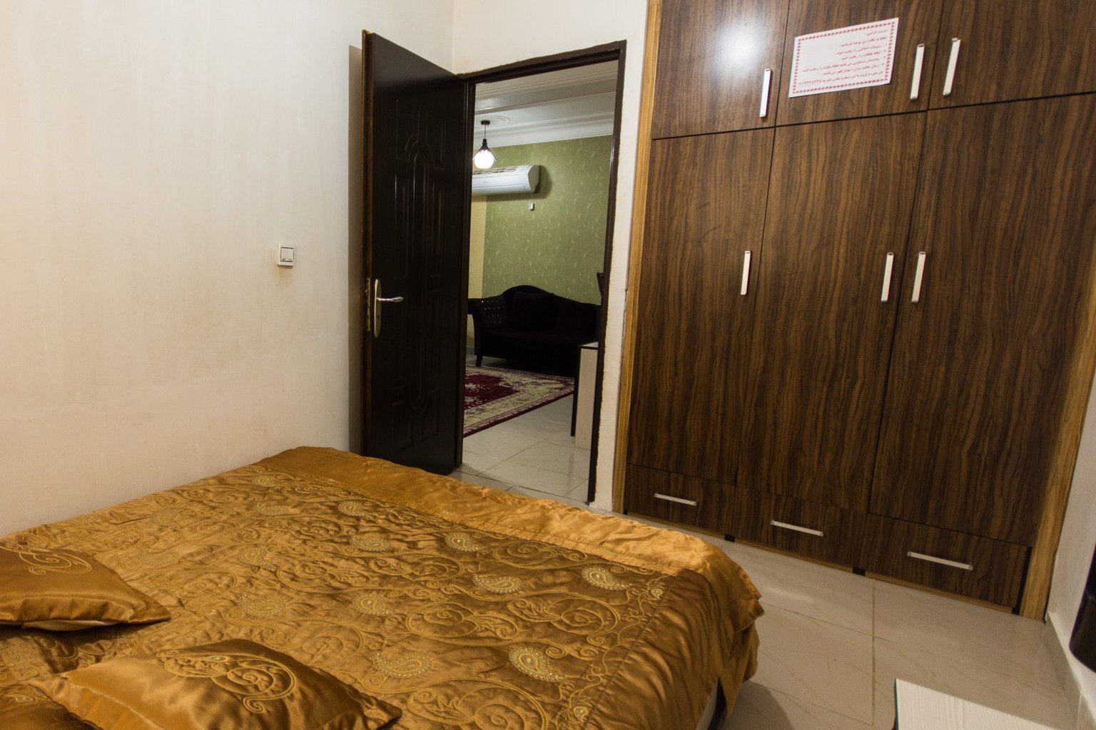 آپارتمان یک خوابه پارسیان 11