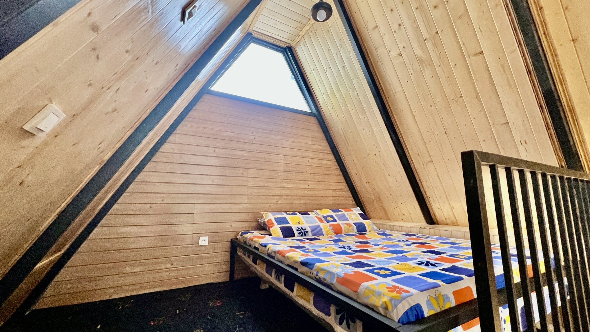 کلبه یک خوابه جنگلی الیمالات ۱