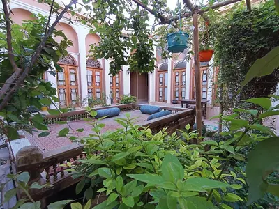 بومگردی سرزمین آفتاب - واحد پنج دری