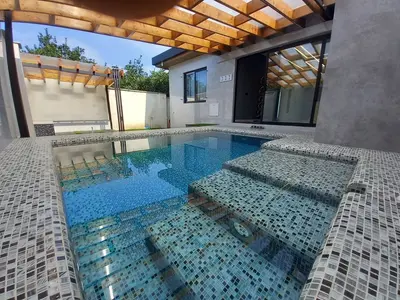 ویلا دوخوابه استخردار آبگرم باراد هوم