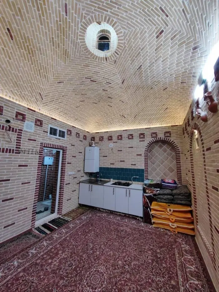 اقامتگاه سنتی عمارت کهن - واحد سوگل