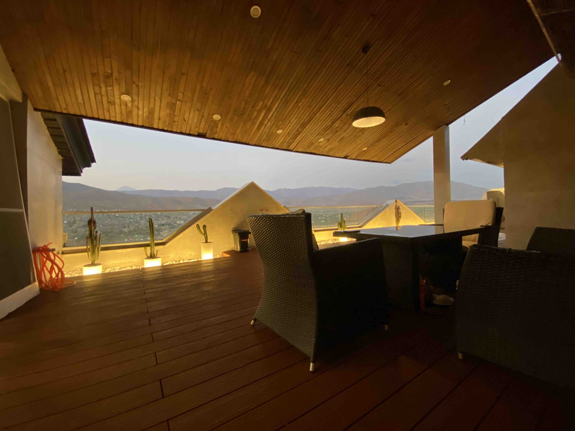 چهارخوابه گیلاوند - انتخاب عنوان تصویر