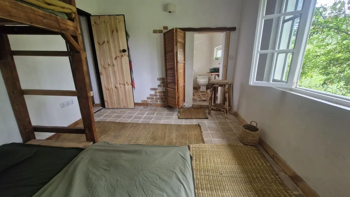 هاستل هاستل خانه سکوت - واحد باران