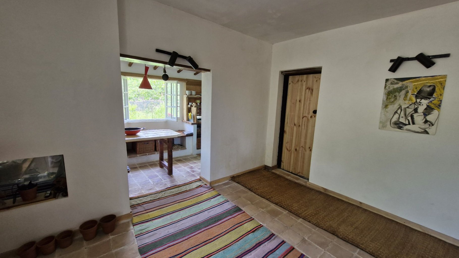 خانه سکوت اتاق سایه