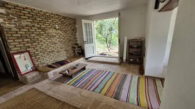 هاستل خانه سکوت واحد سایه - واحد سایه