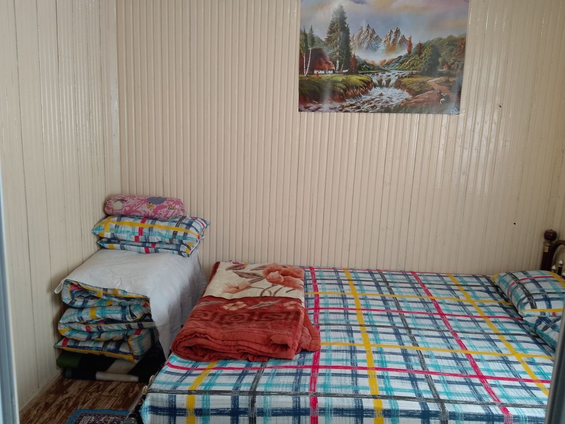 یک خوابه چوبی جنگلی کتیبه 3