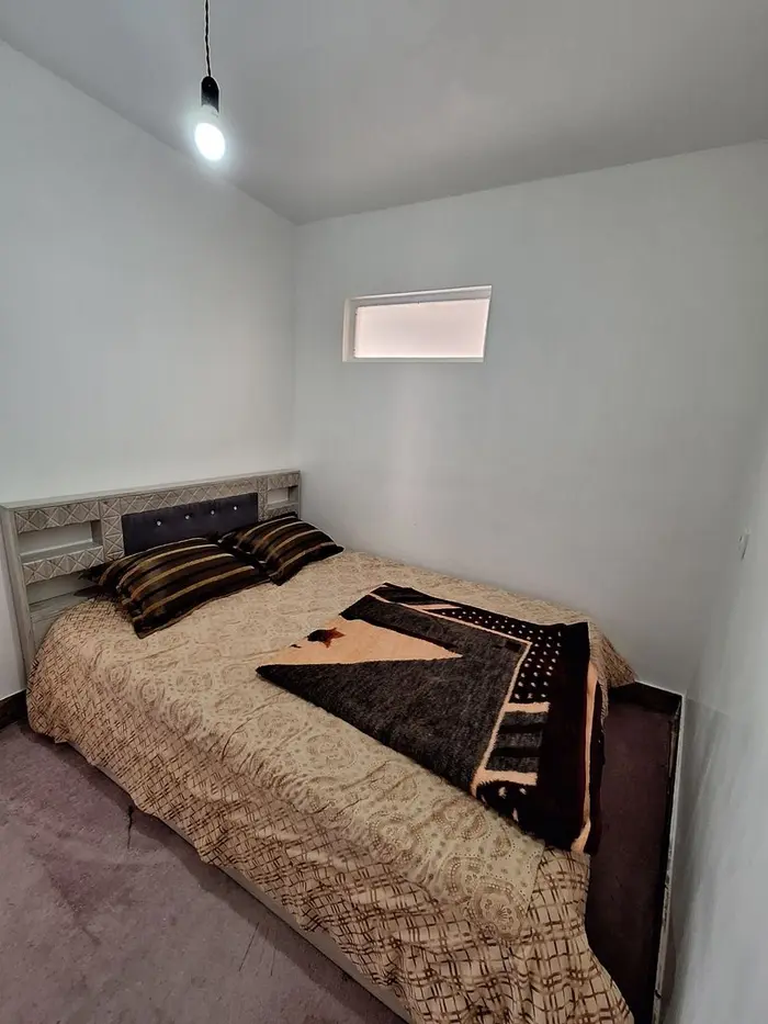 ویلا یک خوابه جنگلی ماهیان - تخت خواب دونفره