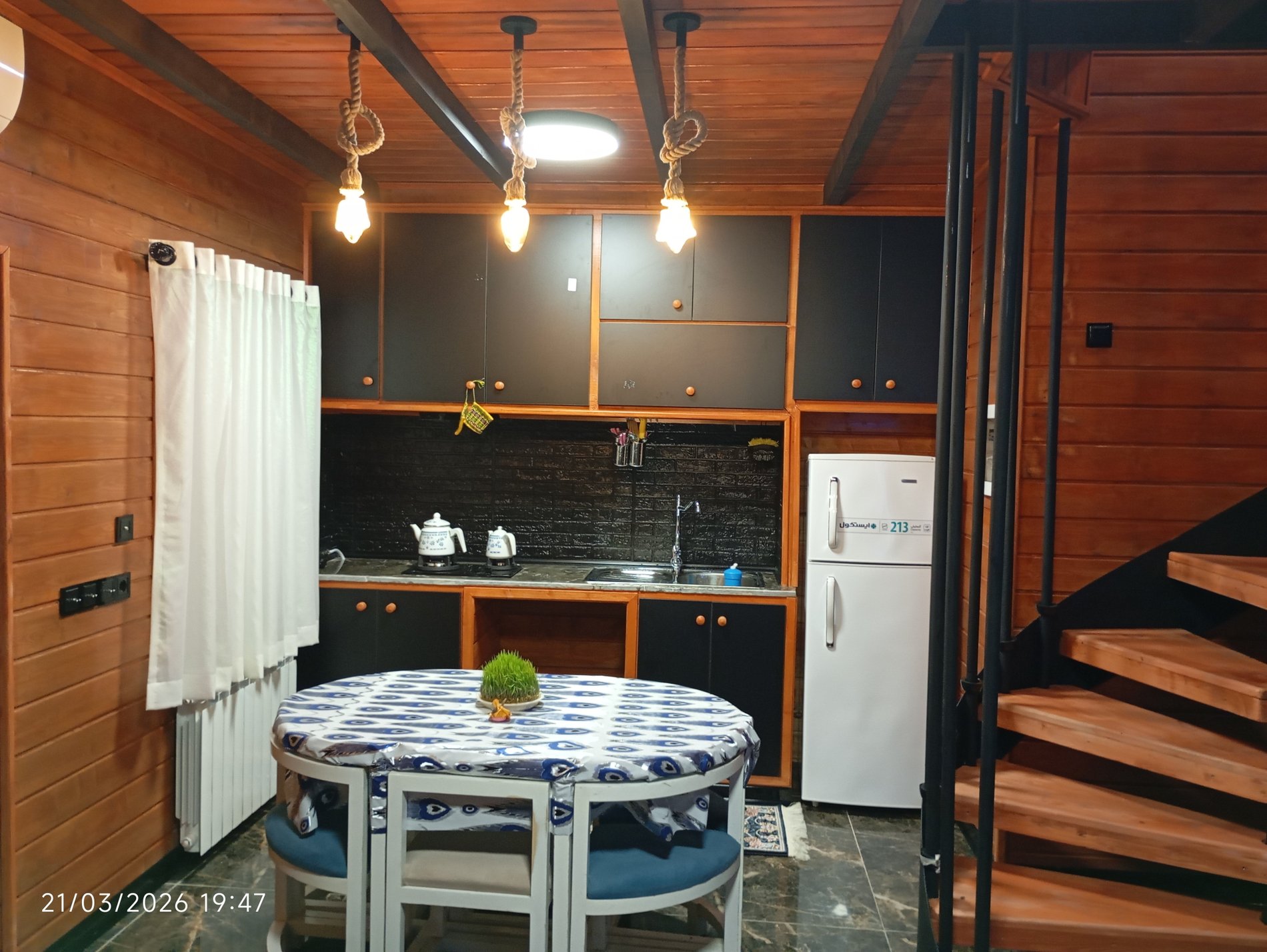 کلبه دوخوابه استخردار آبگرم هخامنش