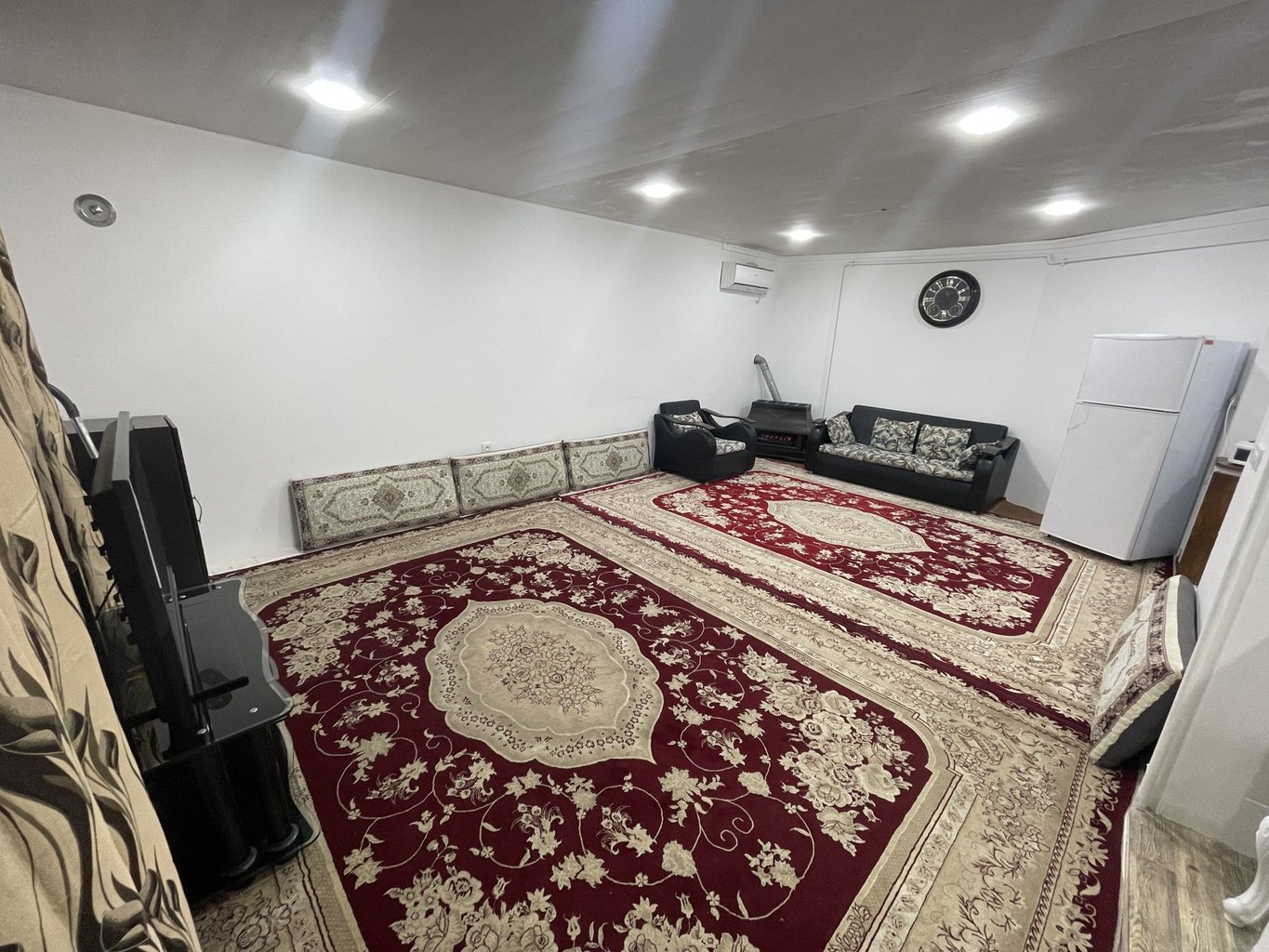 ویلا یک خوابه استخردار آبگرم گرجی