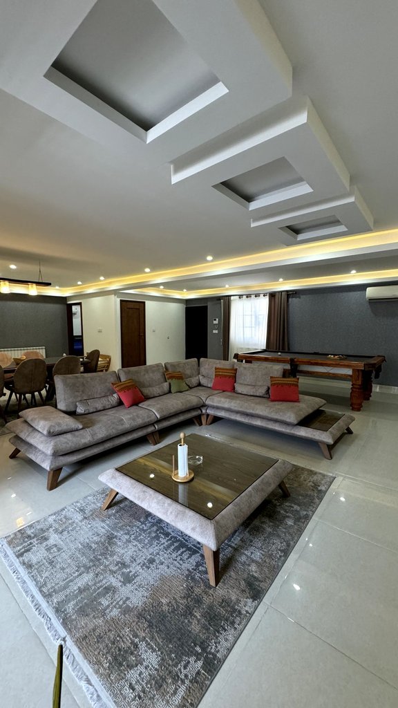 ویلا دوخوابه استخردار آبگرم قوی سپید 1