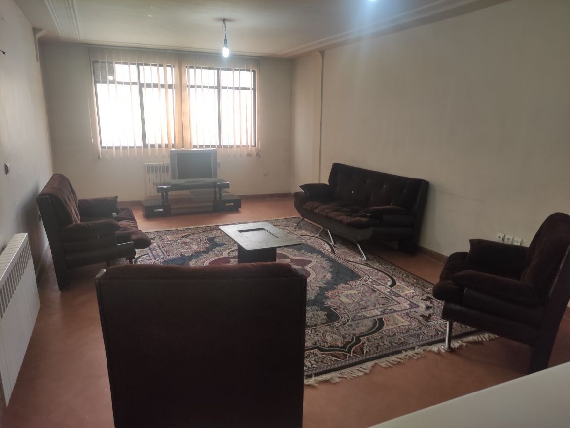 آپارتمان دوخوابه نصر 3