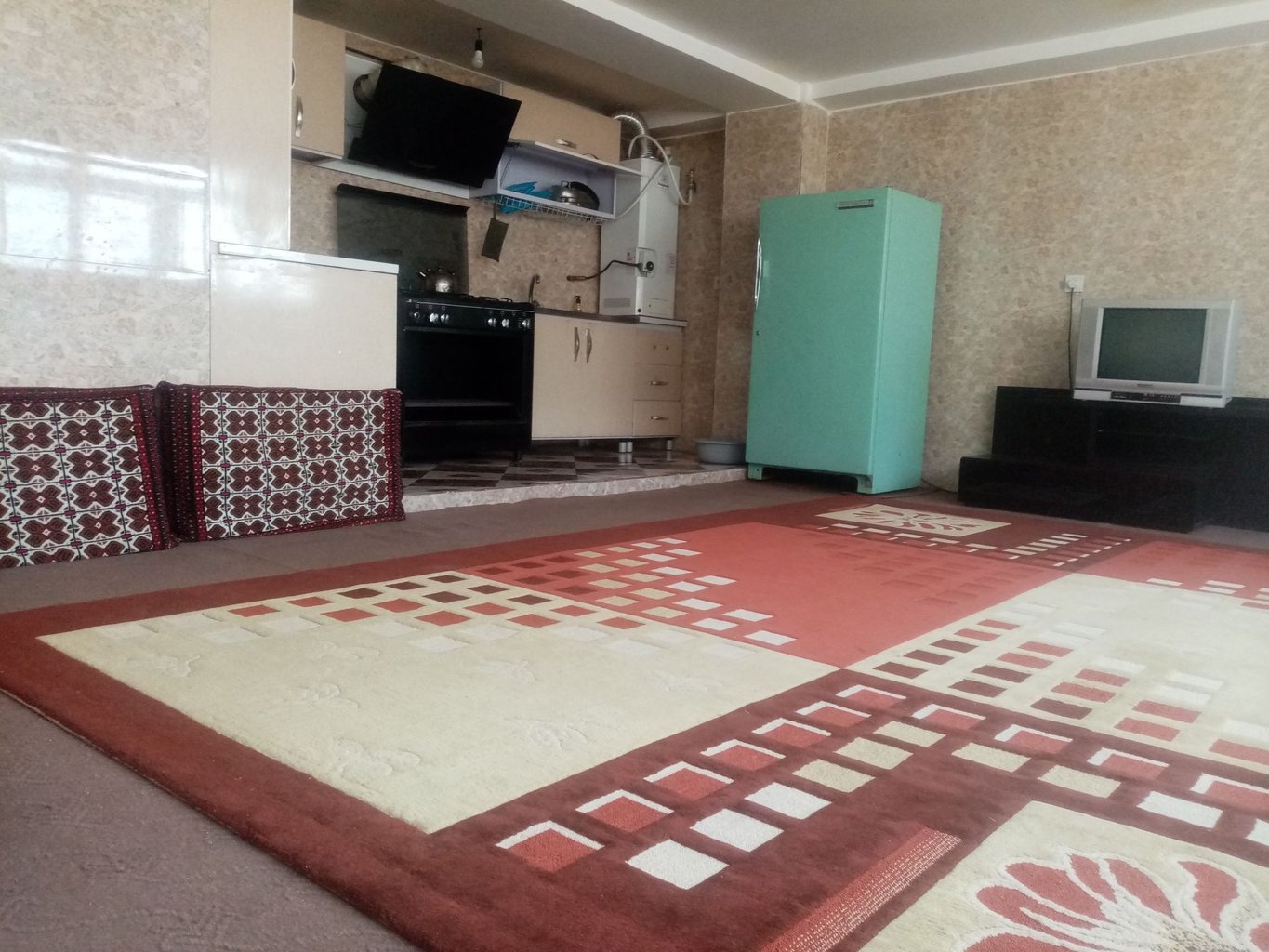 سوئیت فلت گیتی فروز