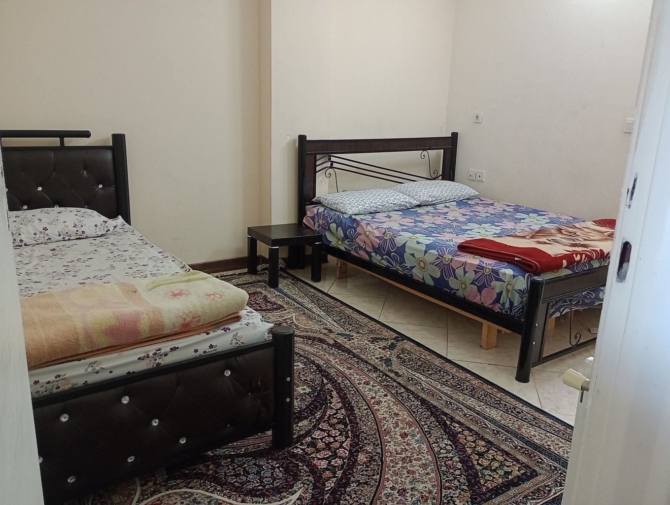 دوخوابه استقلال ۲۰۸