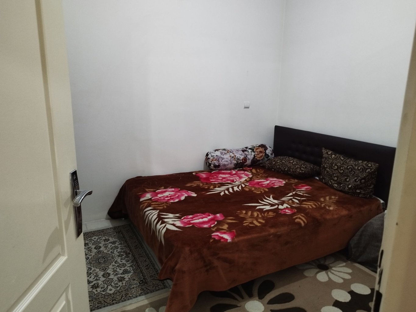 آپارتمان دوخوابه اشکان