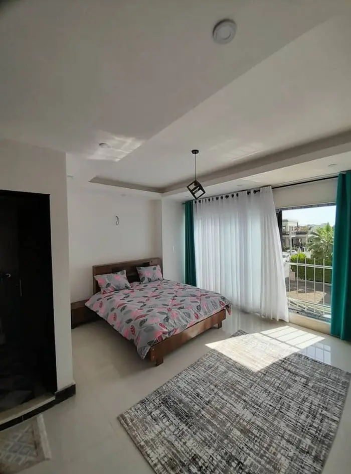 ویلا سه خوابه تریپلکس استخردار آبگرم یاس