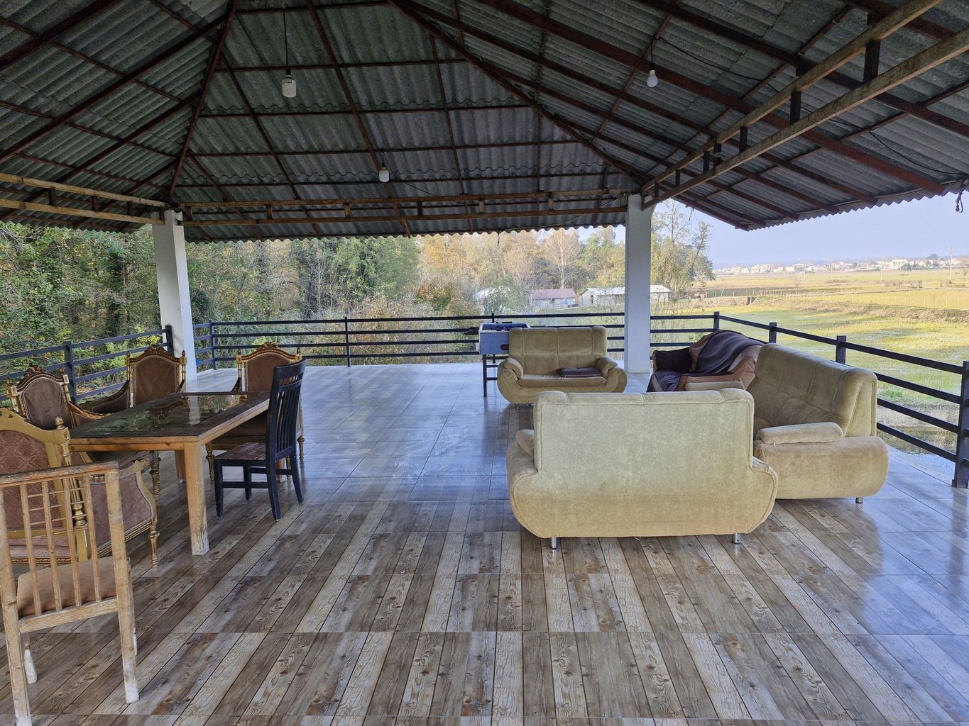 دوخوابه جنگلی رضوانیان