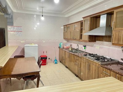 آپارتمان دوخوابه کریمی شمالی