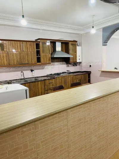 آپارتمان دوخوابه کریمی شمالی