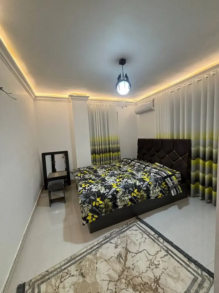 ویلا سه خوابه استخردار پردیس ۸