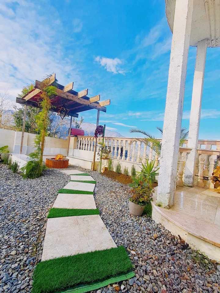 ویلا سه خوابه جنگلی ناترینا